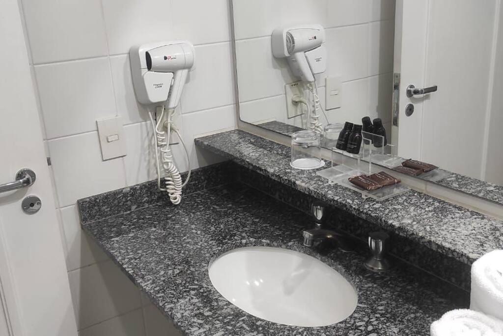48 Apartment *